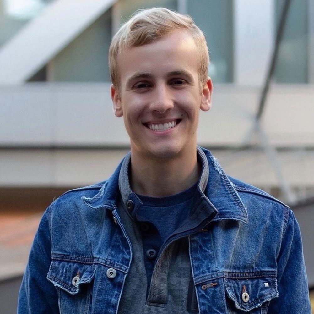 Meet your Posher, Gavin